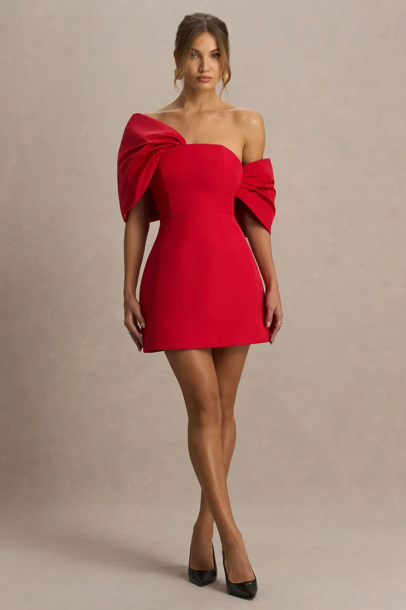 Tindra | Vestido Corto Rojo con Escote Bandeau y Mangas de Lazo - Imagen 6