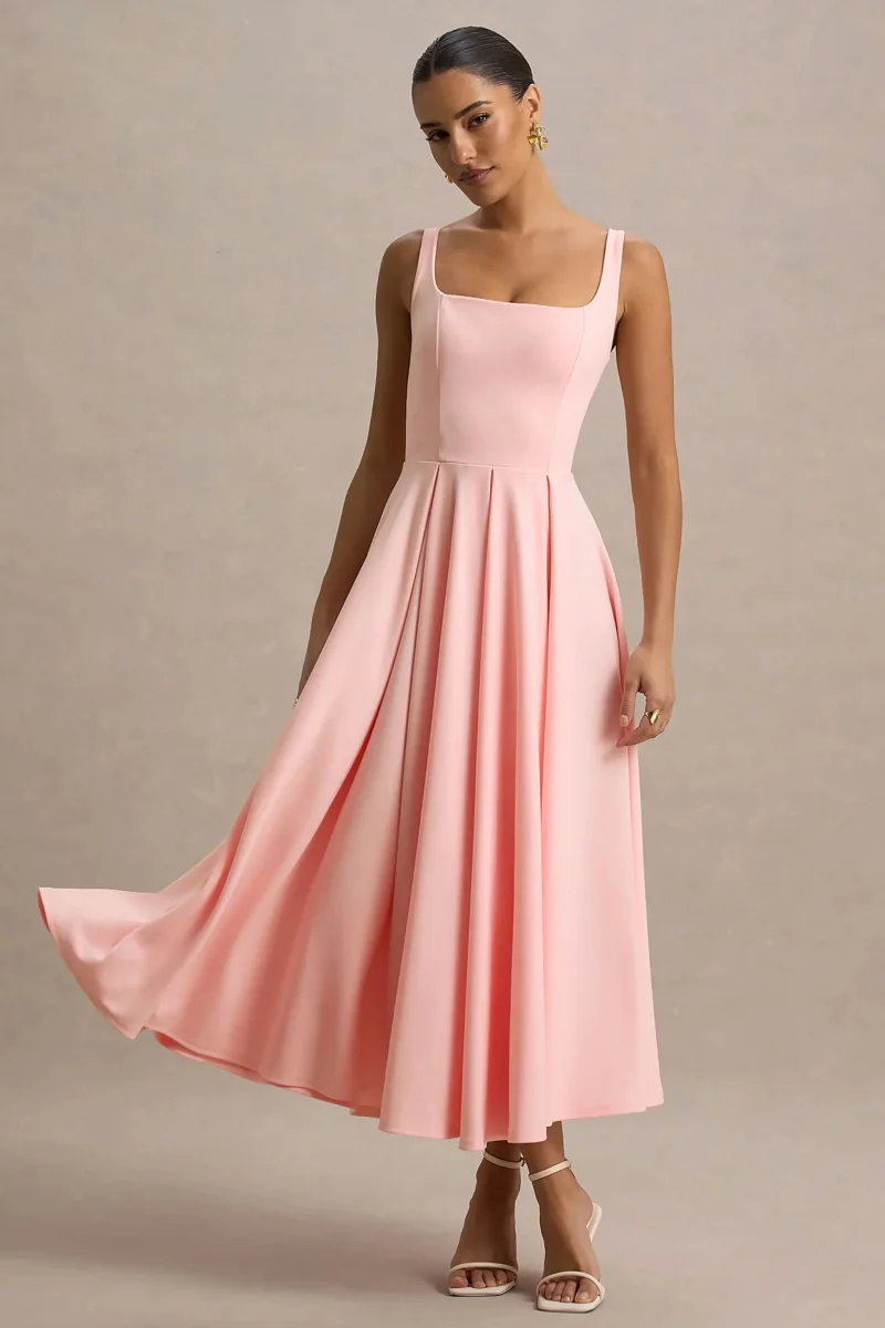 Parina | Vestido midi rosa claro con escote cuadrado y falda voluminosa