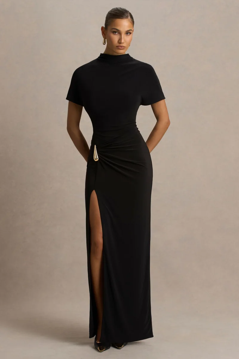 Arlena | Vestido Largo Negro con Escote Alto y Detalle Envolvente - Imagen 4