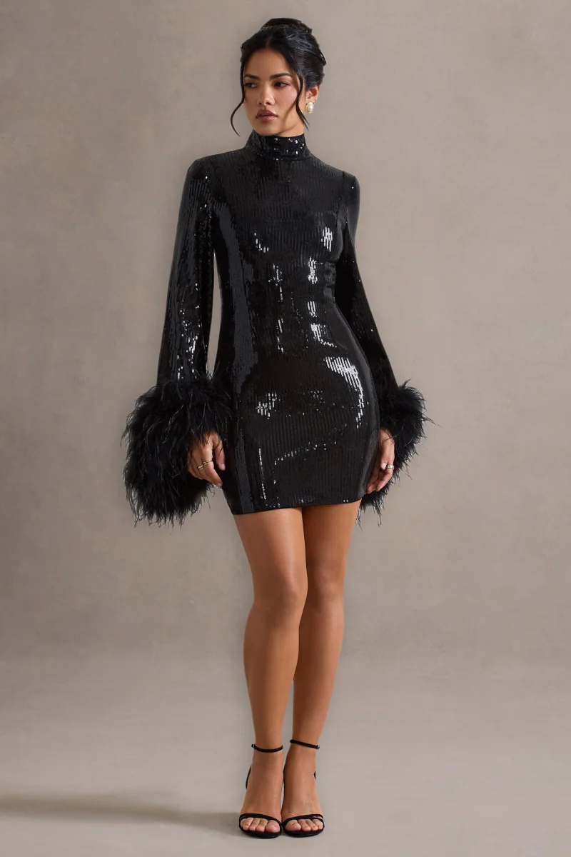 Cupid | Vestido corto de lentejuelas negras y Puños de plumas - Imagen 6