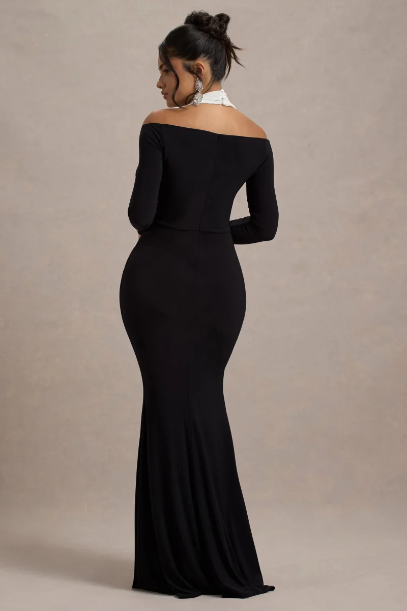 Living High | Vestido largo a Rayas Blancas y Negras con Escote Halter y Corte Alto - Imagen 3