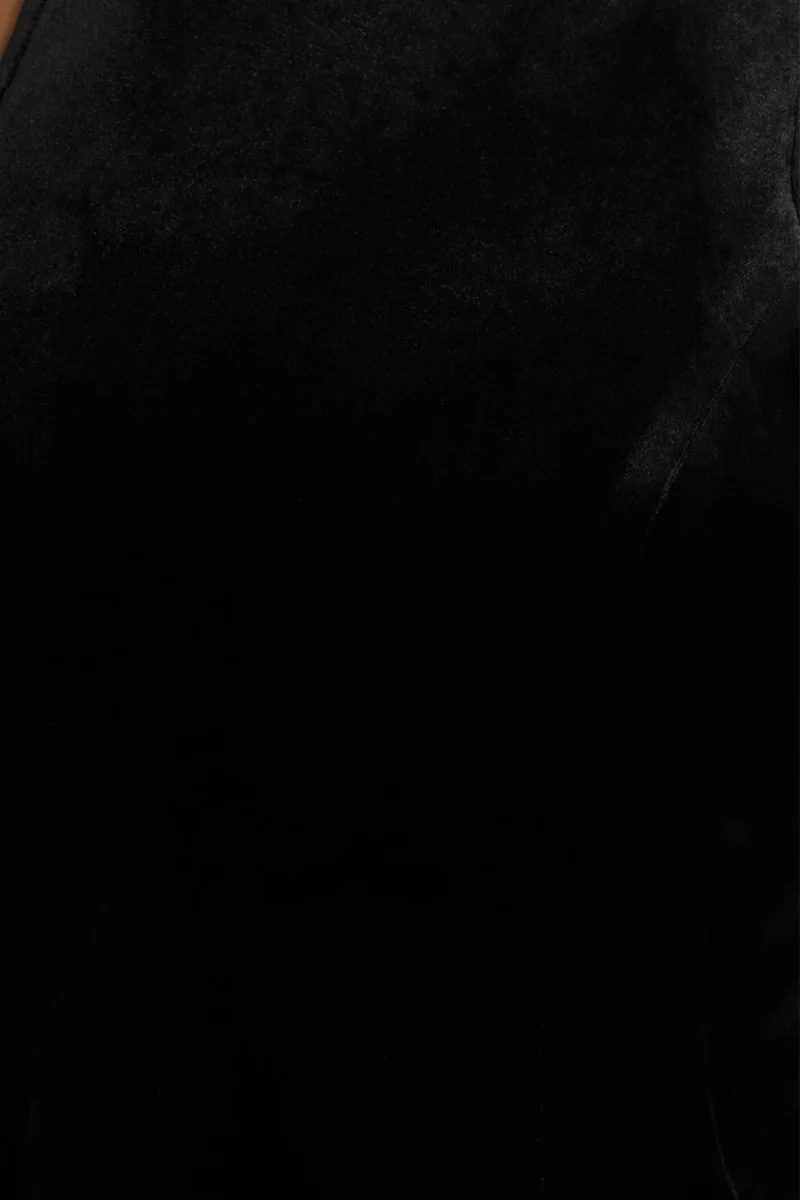 Meva | Vestido corto negro de terciopelo con cuello alto ornamentado - Imagen 7