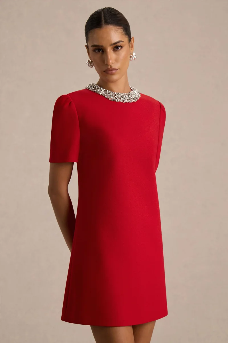 Jackie | Vestido Corto Rojo de Cuello Alto Adornado - Imagen 5