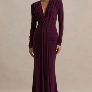 Flashy | Vestido Largo burdeos con escote pronunciado y detalles fruncidos