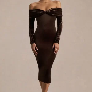 Compliment | Vestido Midi Bardot de Terciopelo Marrón