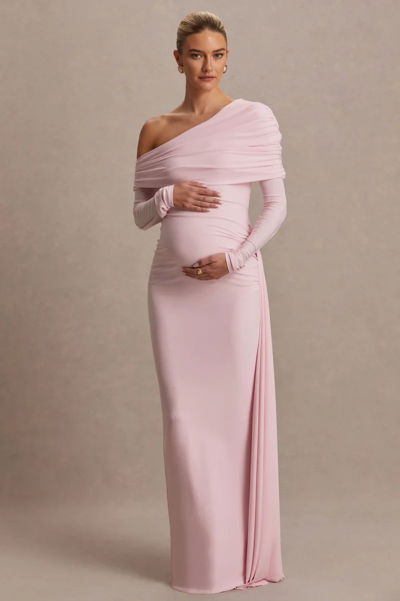 Amara | Vestido Largo Premamá Rosa Empolvado con Escote Asimétrico y Detalle de Fajín - Imagen 5