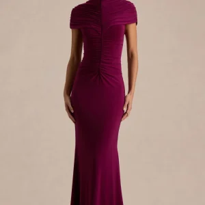 Azaria | Vestido largo burdeos de cuello alto con detalles fruncidos