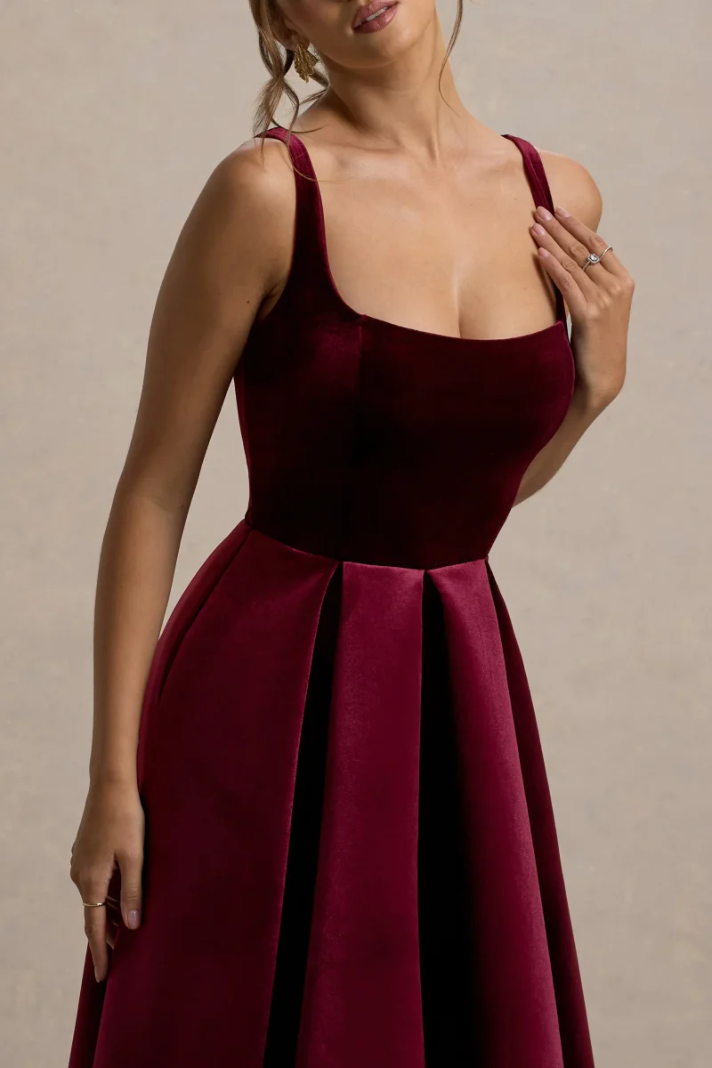 Francisca | Vestido midi de terciopelo burdeos con falda plisada - Imagen 4