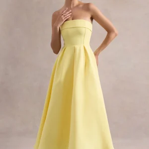 Annalise | Vestido midi en amarillo limón con escote bandeau y falda plisada