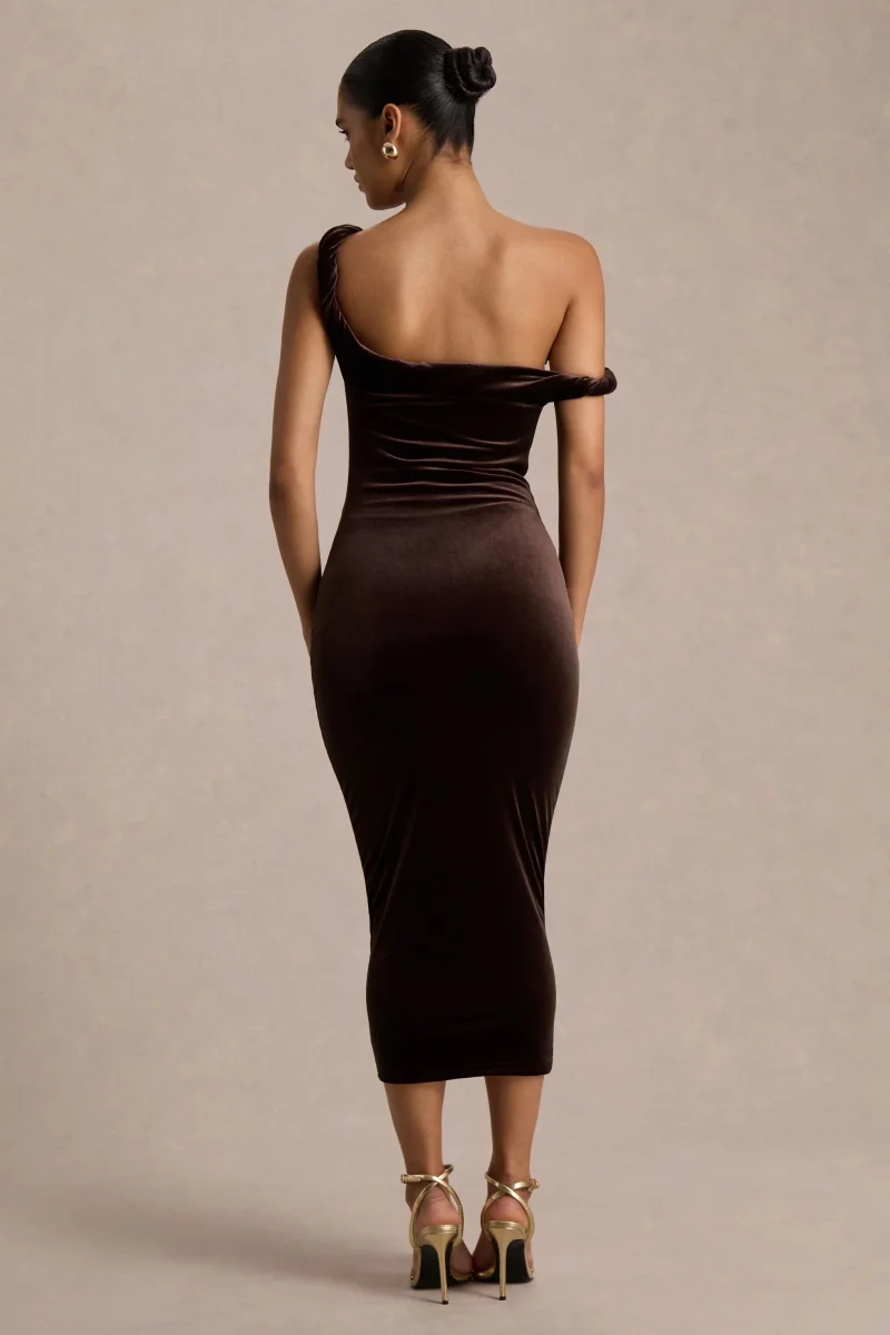 Carella | Vestido Midi Asimétrico de Terciopelo Marrón con Retorcido - Imagen 3