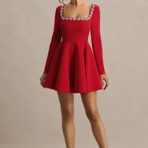 Astonish | Vestido Corto Rojo De Manga Larga Con Pedrería y Falda Voluminosa