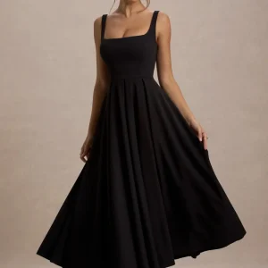 Parina | Vestido midi con escote cuadrado y falda plisada
