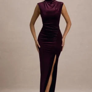 Abilene | Vestido largo de terciopelo en color burdeos, de cuello alto y abertura lateral