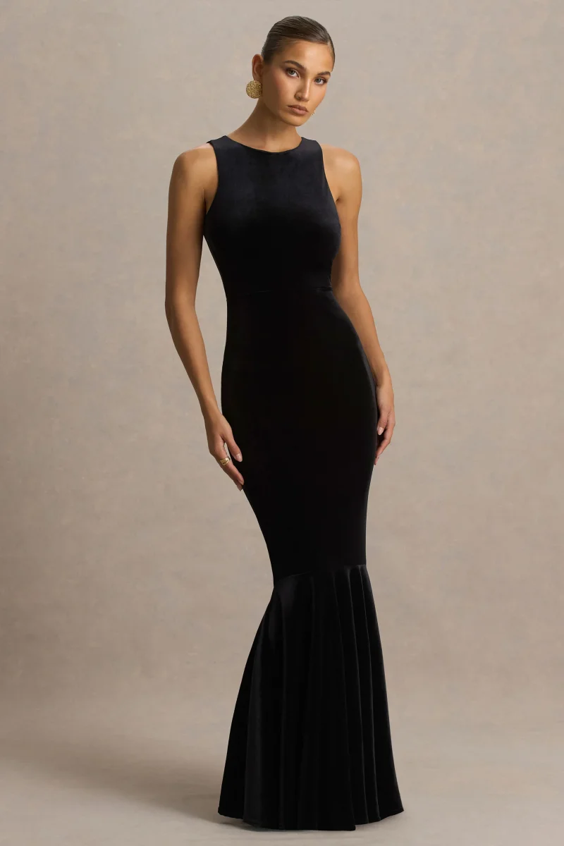 Pippa | Vestido Largo Negro De Terciopelo Con Cuello Redondo Y Cola De Sirena - Imagen 5
