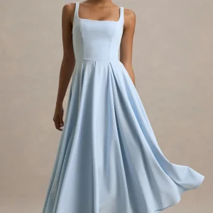 Parina | Vestido midi azul claro con escote cuadrado y falda voluminosa