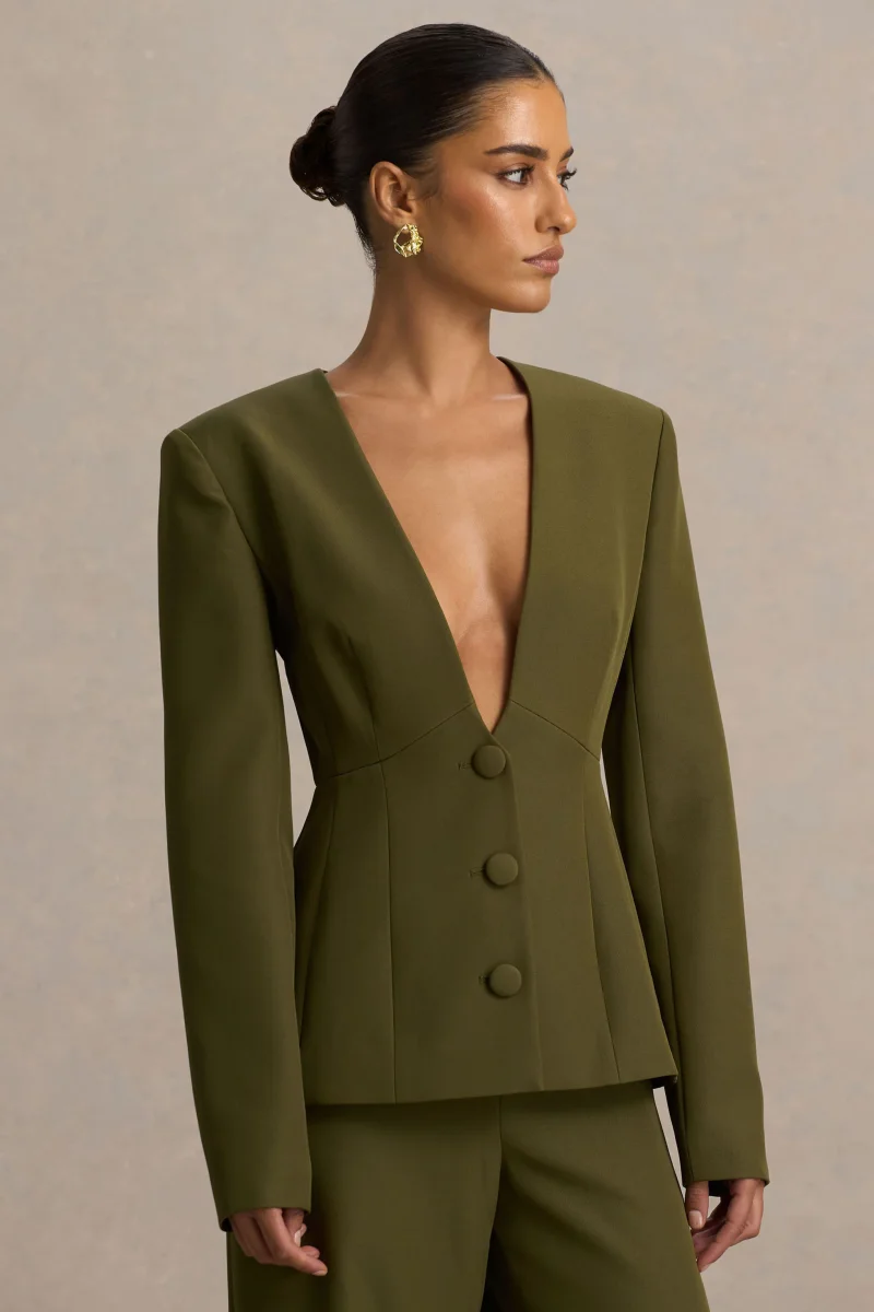 Rosalina | Blazer Verde Oliva Entallado con Escote Profundo Extremo - Imagen 5