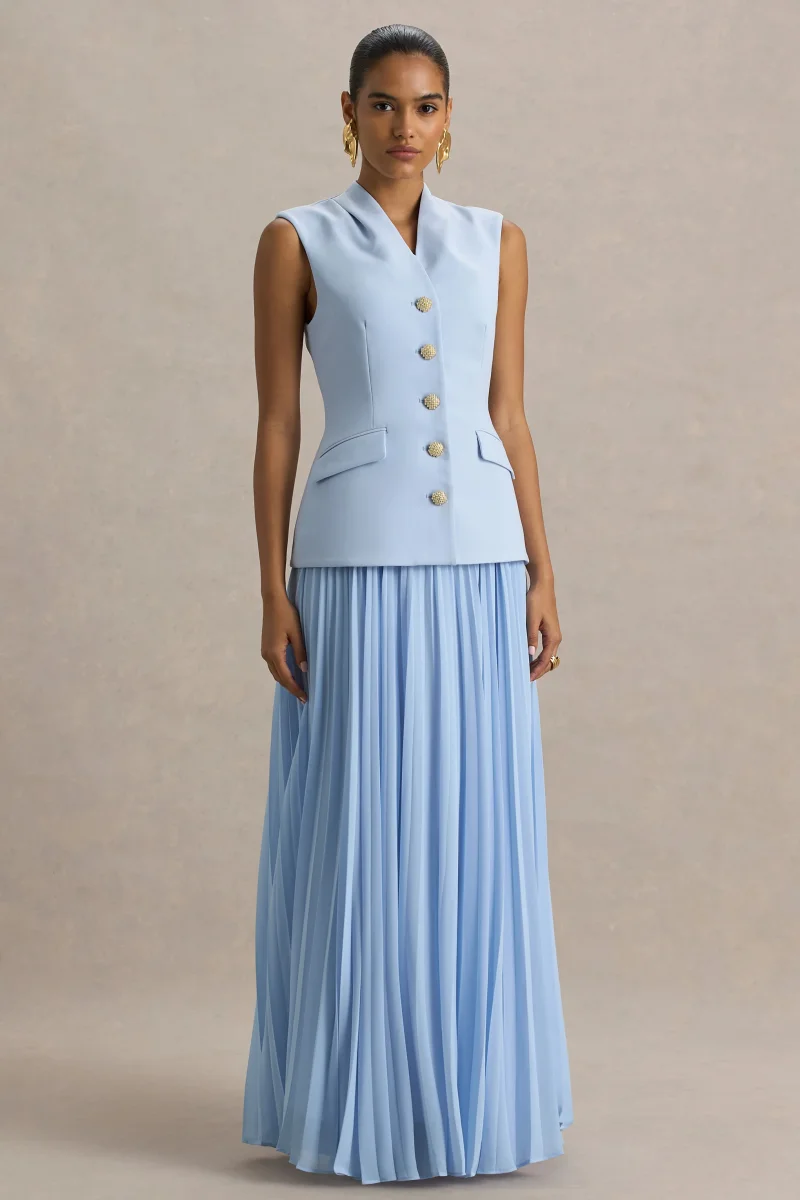 Heavenly | Vestido largo azul claro con detalle de botones dorados y falda plisada - Imagen 2