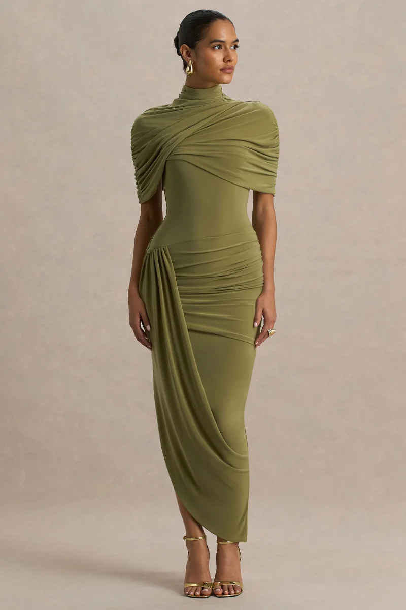 Enchant | Vestido Midi Verde Oliva Con Cuello Alto Y Mangas Capa Asimétricas - Imagen 5