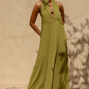 Zyon | Vestido largo con detalle de cuentas doradas en verde
