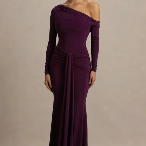 Clover | Vestido largo burdeos con escote asimétrico cruzado y fajín