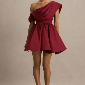 Verona | Vestido corto skater burdeos con escote asimétrico drapeado