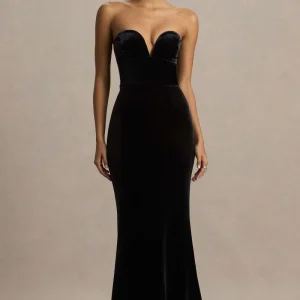 Yolanda | Vestido largo de terciopelo negro con escote corazón