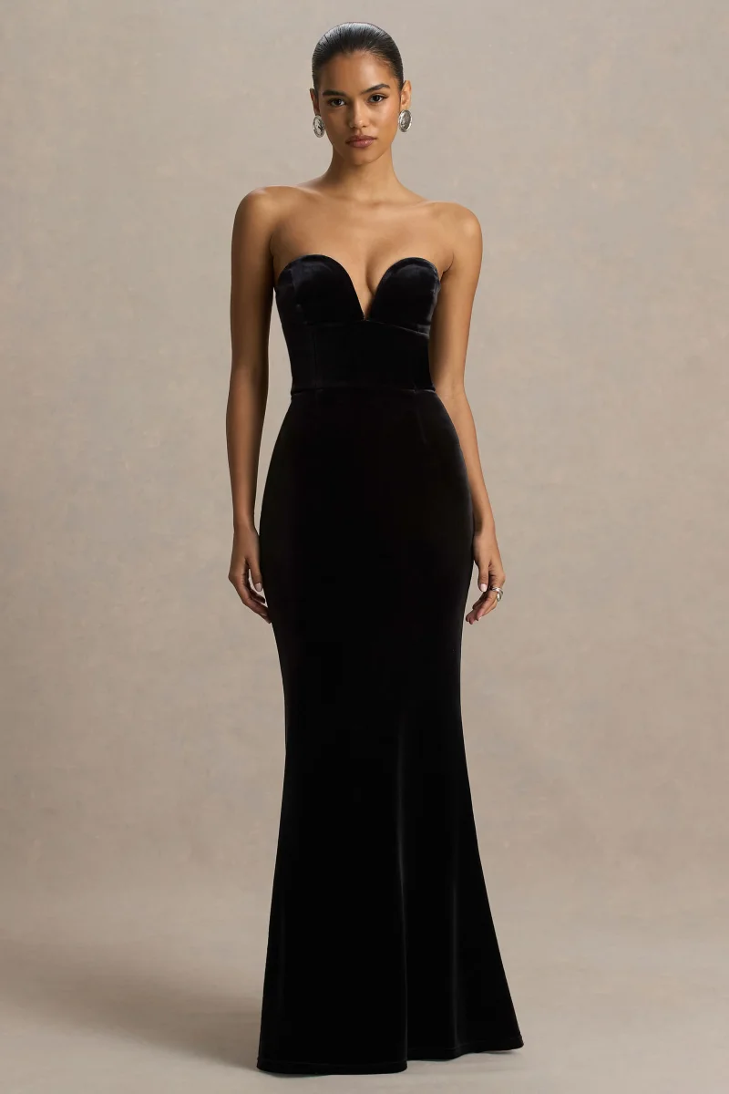 Yolanda | Vestido largo de terciopelo negro con escote corazón