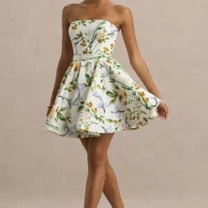 Valerian | Vestido corto Blanco con Estampado floral y Escote Bandeau con Bajo con Volantes