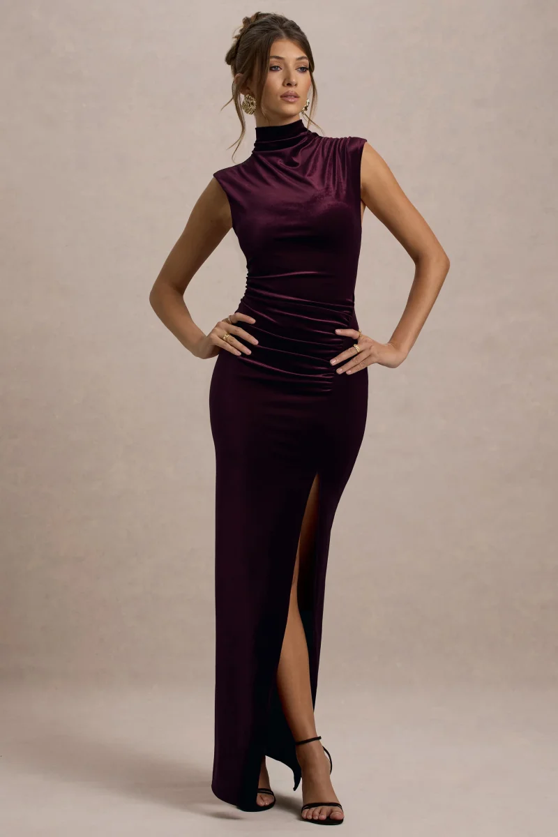 Abilene | Vestido largo de terciopelo en color burdeos, de cuello alto y abertura lateral - Imagen 6