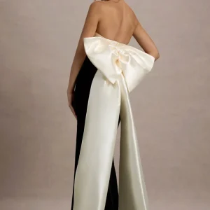 Take A Bow | Vestido largo de terciopelo en negro y lazada en color crema