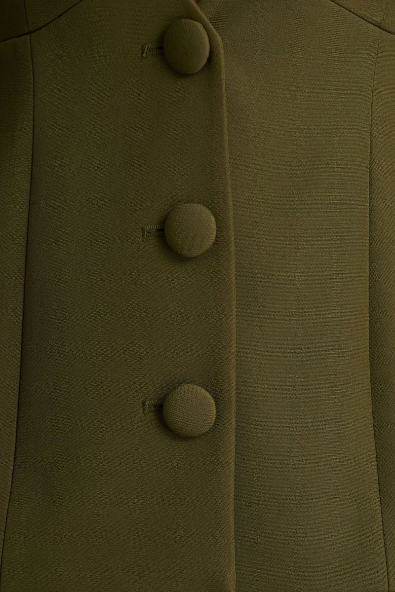 Rosalina | Blazer Verde Oliva Entallado con Escote Profundo Extremo - Imagen 7