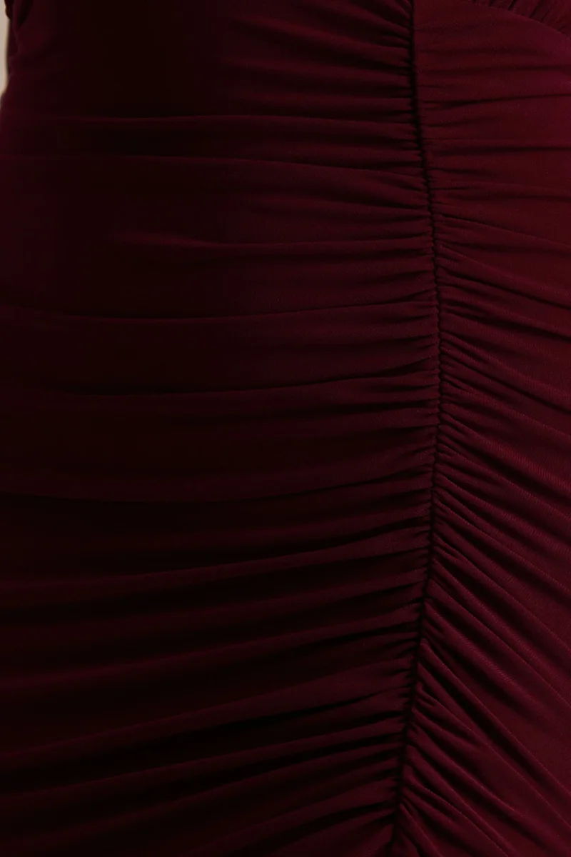 Command | Vestido largo burdeos con escote profundo y abertura frontal alta - Imagen 7