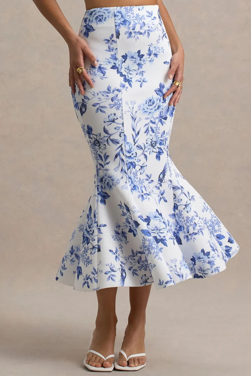 Amadea | Falda midi ajustada de talle alto con estampado de porcelana azul - Imagen 4