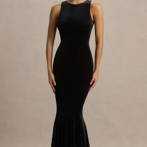 Pippa | Vestido Largo Negro De Terciopelo Con Cuello Redondo Y Cola De Sirena