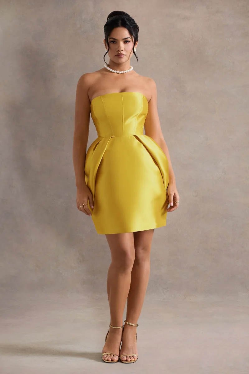 Lovebug | Vestido corto con escote y falda abullonada en color mostaza - Imagen 2