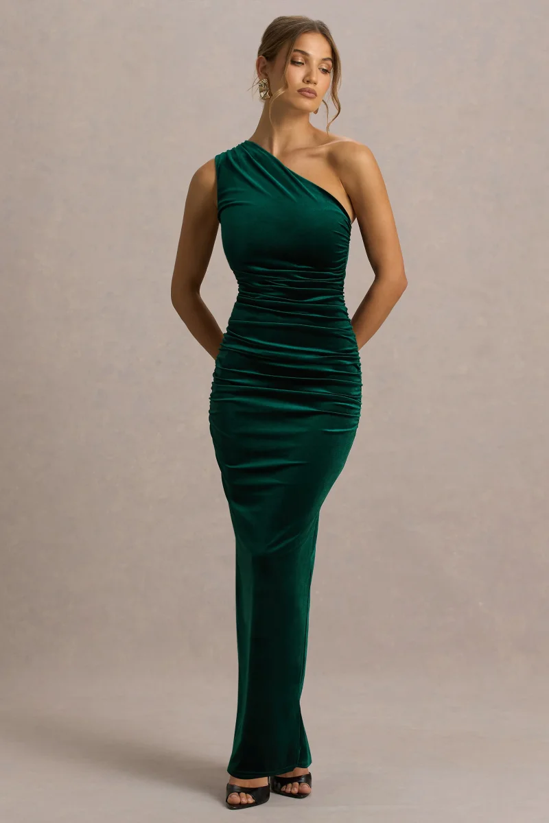 Treat | Vestido Largo Verde Botella de Terciopelo con Escote Asimétrico y Detalle Fruncido - Imagen 6
