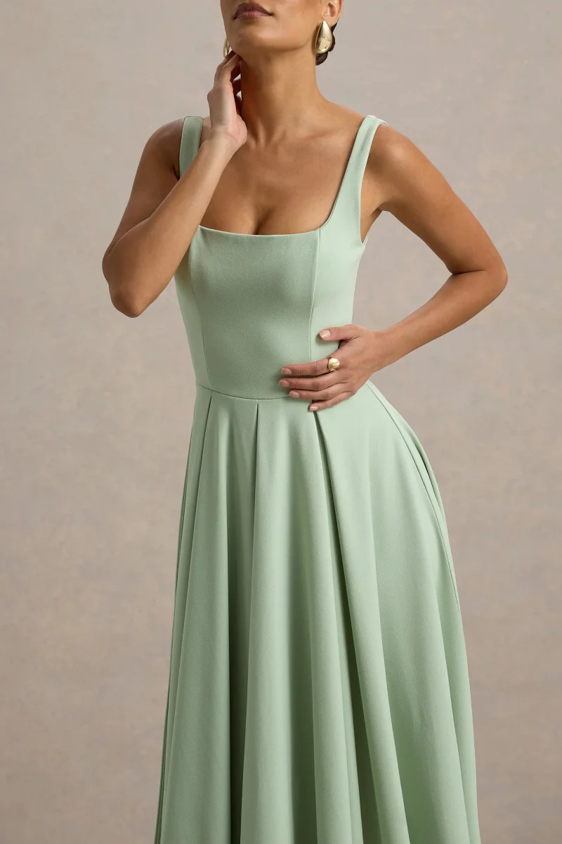 Parina | Vestido midi verde claro con escote cuadrado y falda voluminosa - Imagen 4