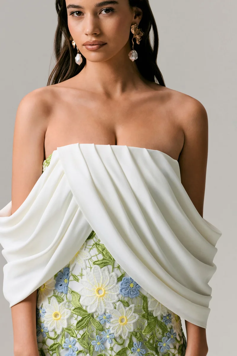 Entitled | Vestido Midi con Estampado Floral Crema y Escote Bardot con Detalles de Encaje - Imagen 6