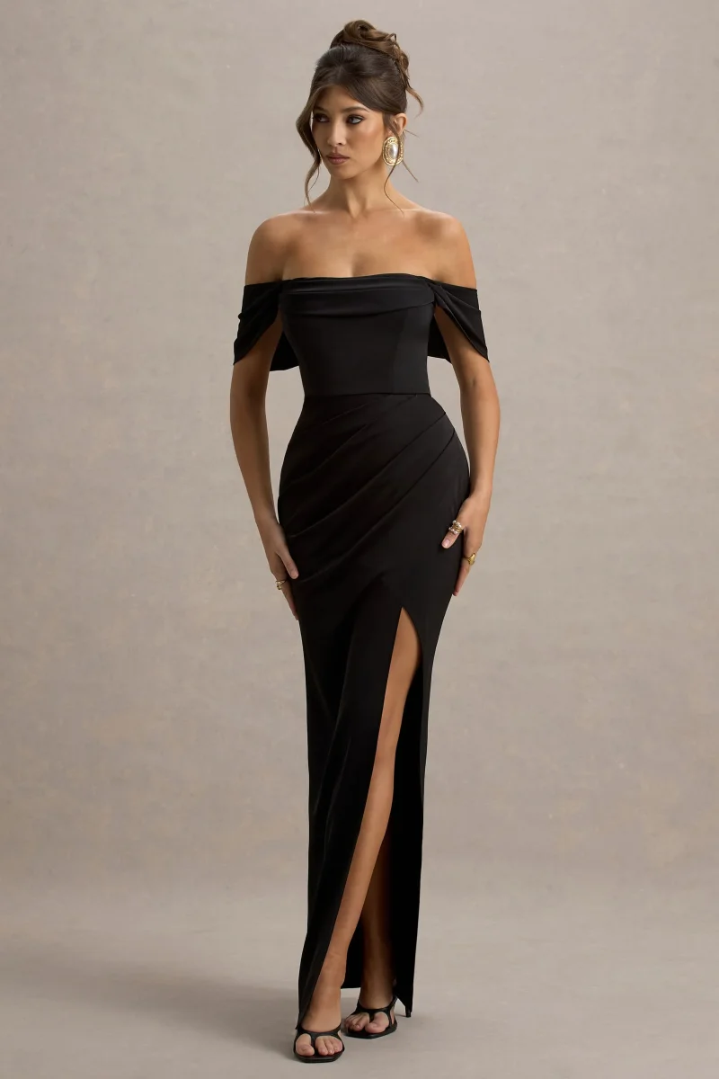 Annie | Vestido largo negro satinado con escote bardot y detalles fruncidos - Imagen 6