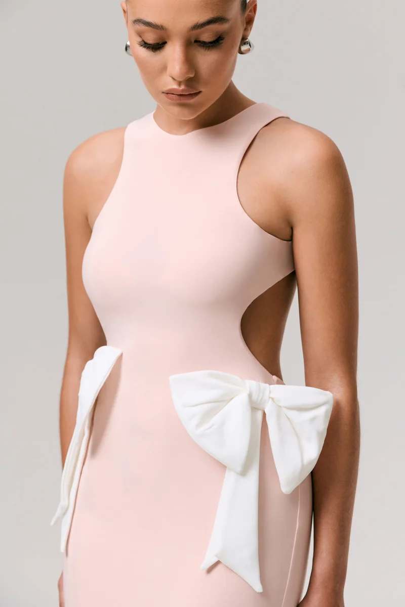 By Your Side | Vestido largo Rosa con Lazos y Aberturas - Imagen 6