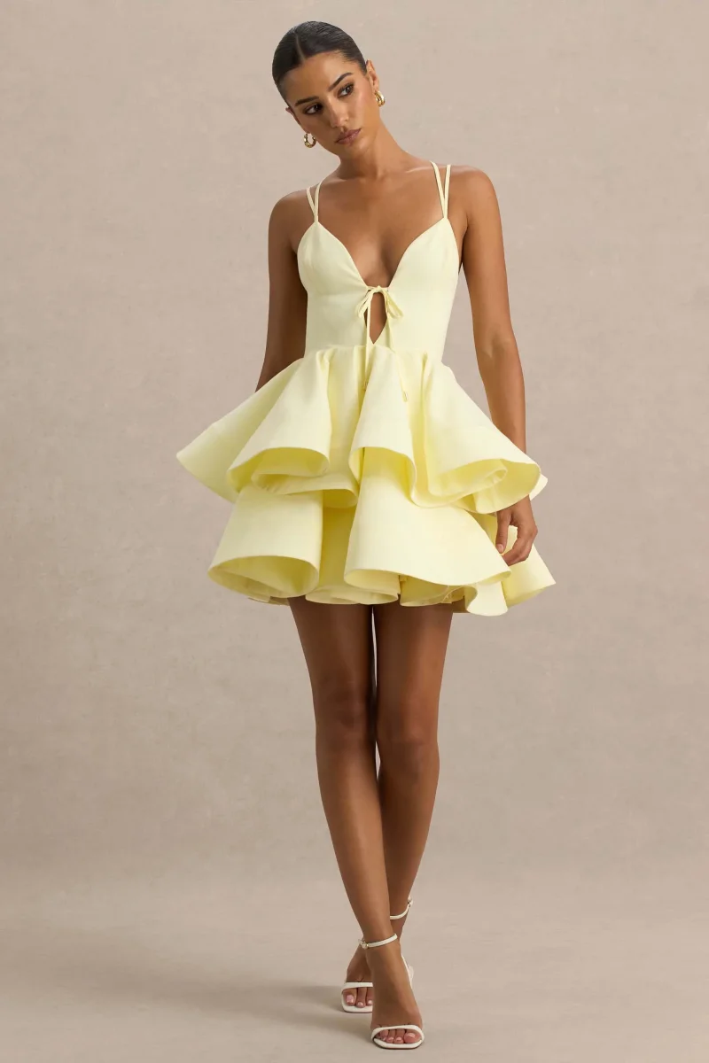 Flavia | Vestido corto amarillo con escote pronunciado y falda de volantes - Imagen 5