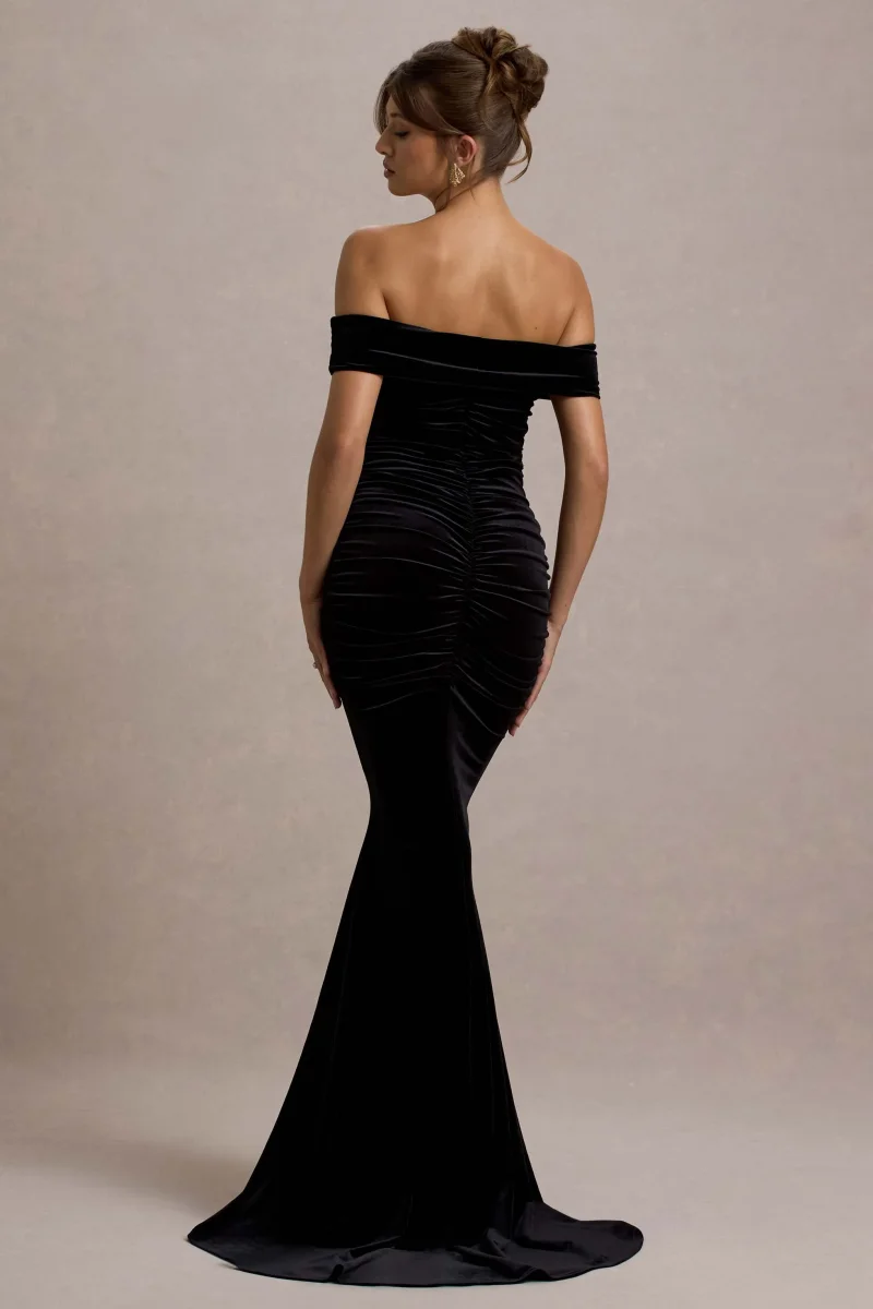 Apolline | Vestido Largo de Terciopelo Negro con Hombros Descubiertos y Cola de Sirena Fruncida - Imagen 3