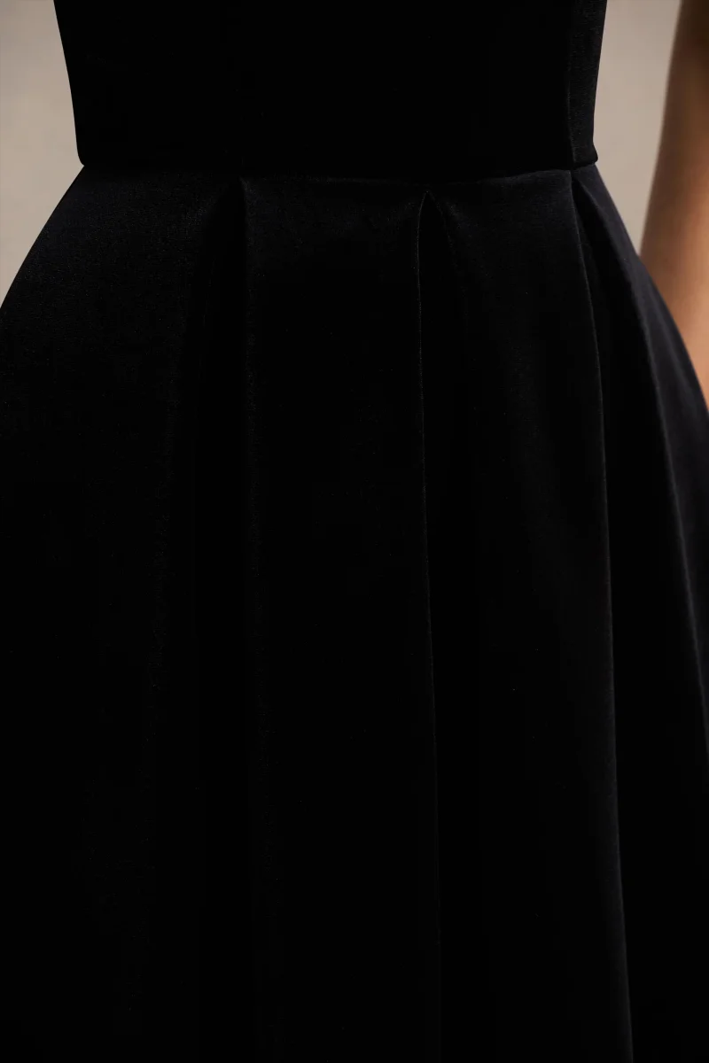 Ablaze | Vestido Midi Negro Con Escote Bardot - Imagen 7