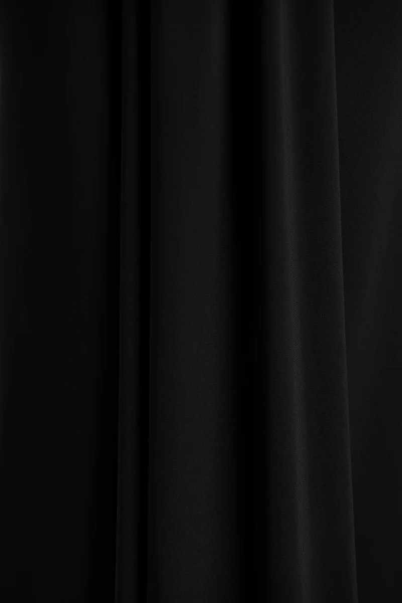 Flashy | Vestido Largo negro con escote pronunciado y detalles fruncidos - Imagen 7