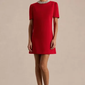 Jackie | Vestido Corto Rojo de Cuello Alto Adornado