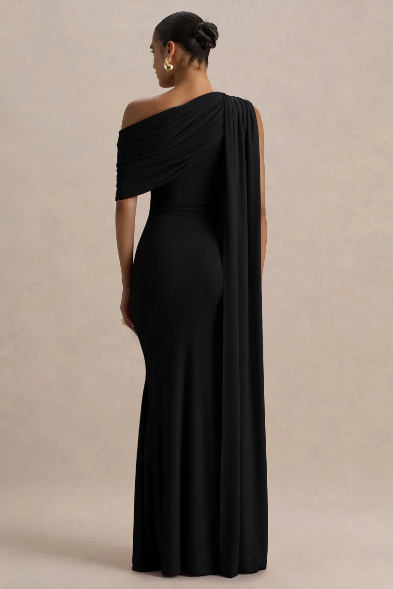Zendaya | Vestido Largo Negro con Escote Asimétrico Cola de Pez y Detalle de Capa - Imagen 3