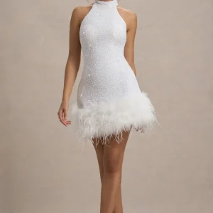 Lumi | Vestido corto blanco de lentejuelas y ribete de plumas