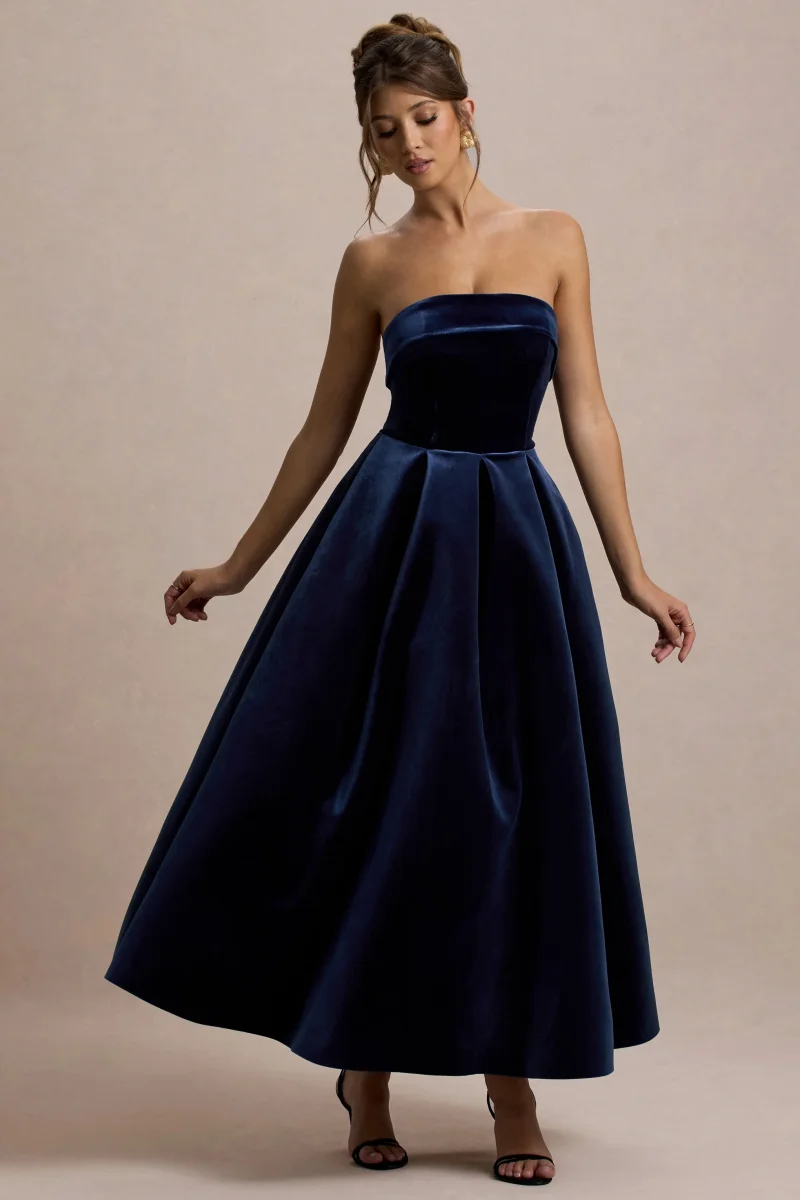 Addina | Vestido largo de terciopelo en azul marino con falda plisada - Imagen 7
