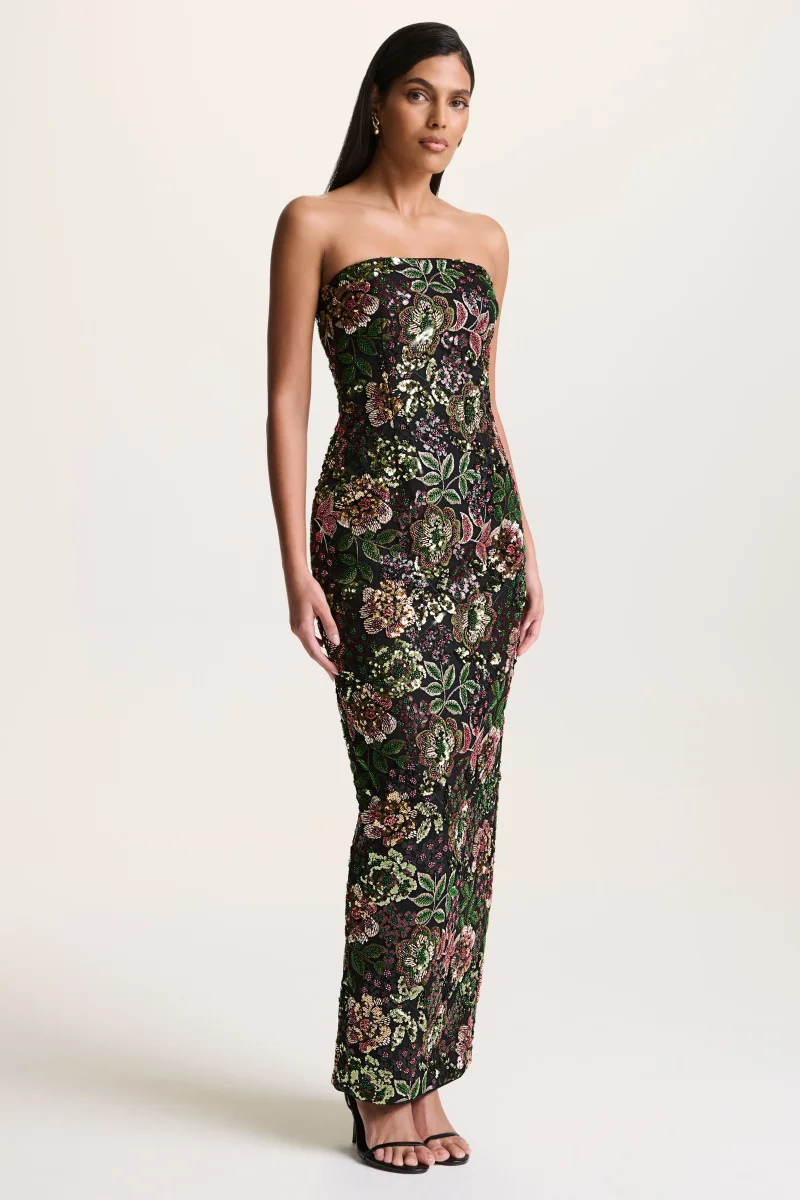 Cora | Vestido Largo Bandeau de Malla y Lentejuelas con Capa en la Espalda - Imagen 9