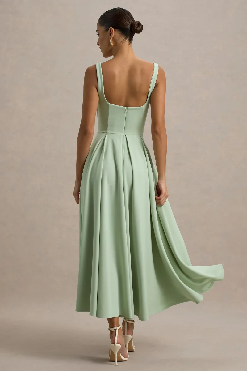 Parina | Vestido midi verde claro con escote cuadrado y falda voluminosa - Imagen 3